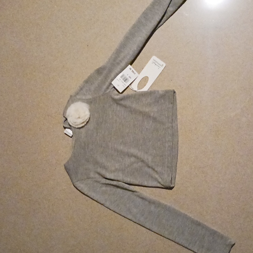 Isabel Garreton, Grey, long sleeve, sweater. Size 3T